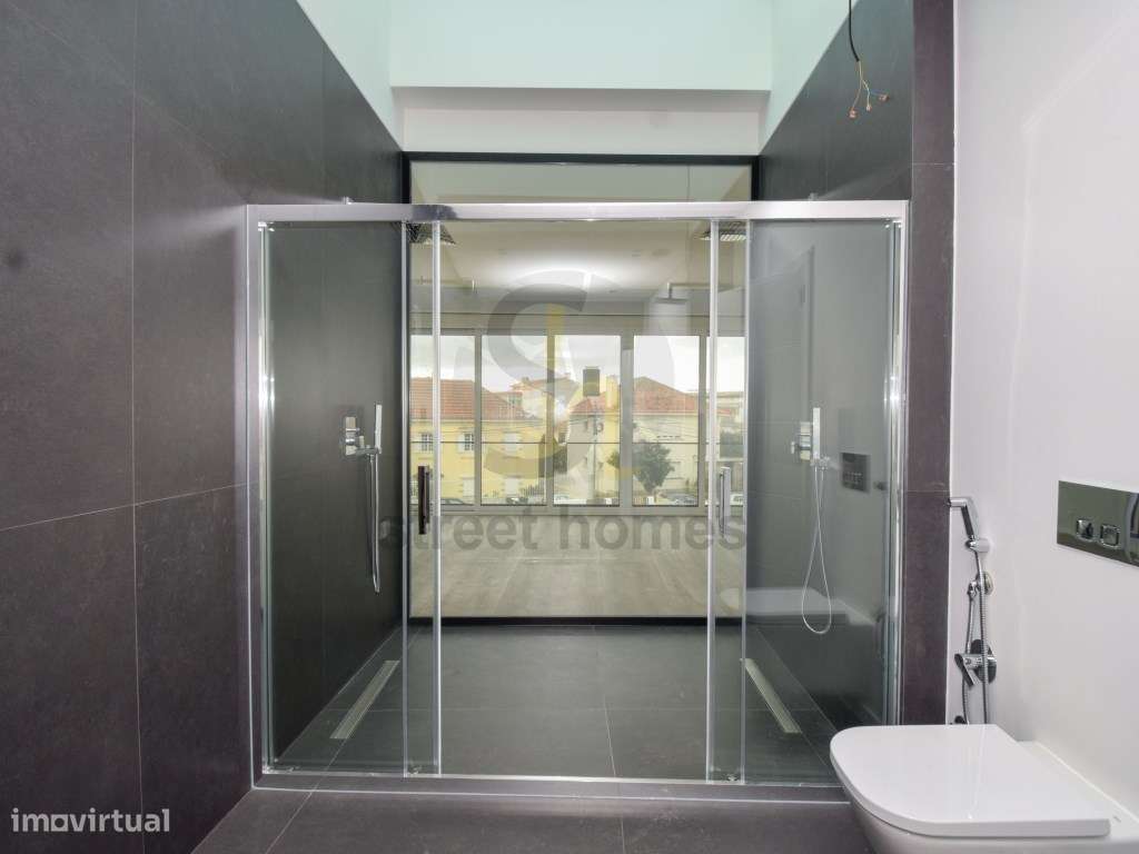 Moradia Nova V4 no Centro da Parede-24