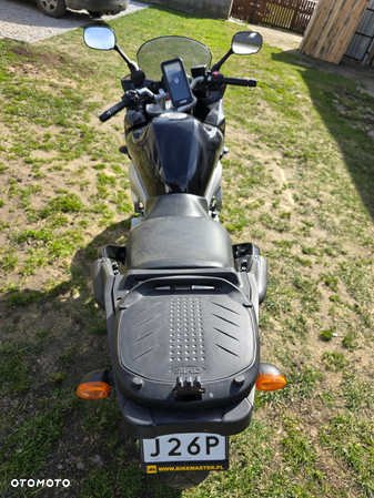 Yamaha FZ - 11