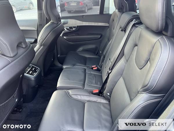 Volvo XC 90 - 30