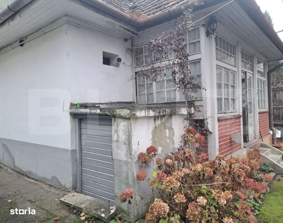 Casa cu Potential in Brasov – Ideala pentru Locuinta sau Afacere - Imagine principală: 4/10