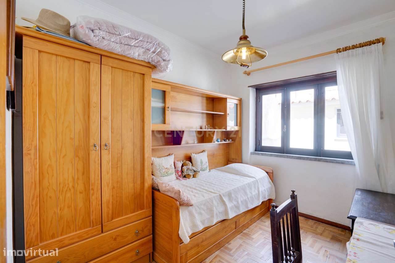 Já imaginou viver numa aldeia? E a poucos minutos de Cascais.-19