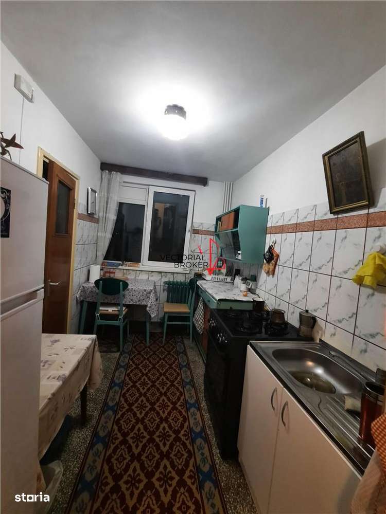 3 camere semidecomandat, Postavarul-Codrii Neamtului, 10 minute de met-7