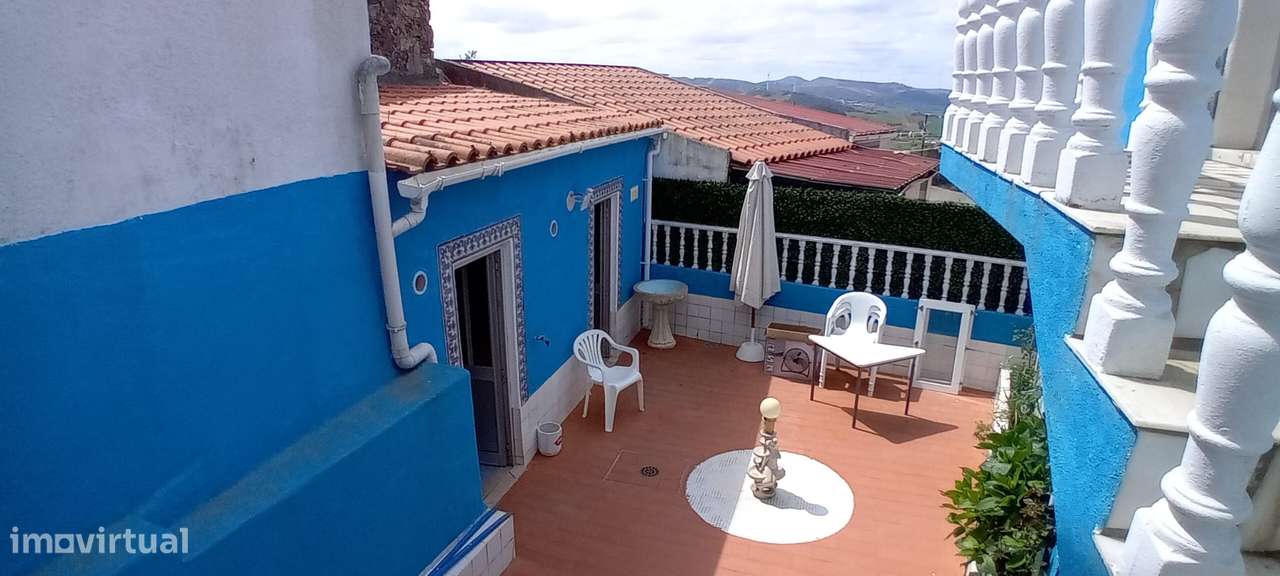 Moradia T1+1 com logradouro em Nossa Senhora da Glória-8