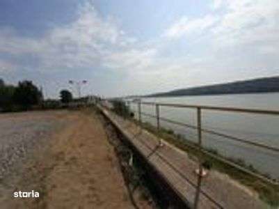 Oltenita - teren pe malul Dunarii cu chei betonat si ponton pt barje - Imagine principală: 3/3