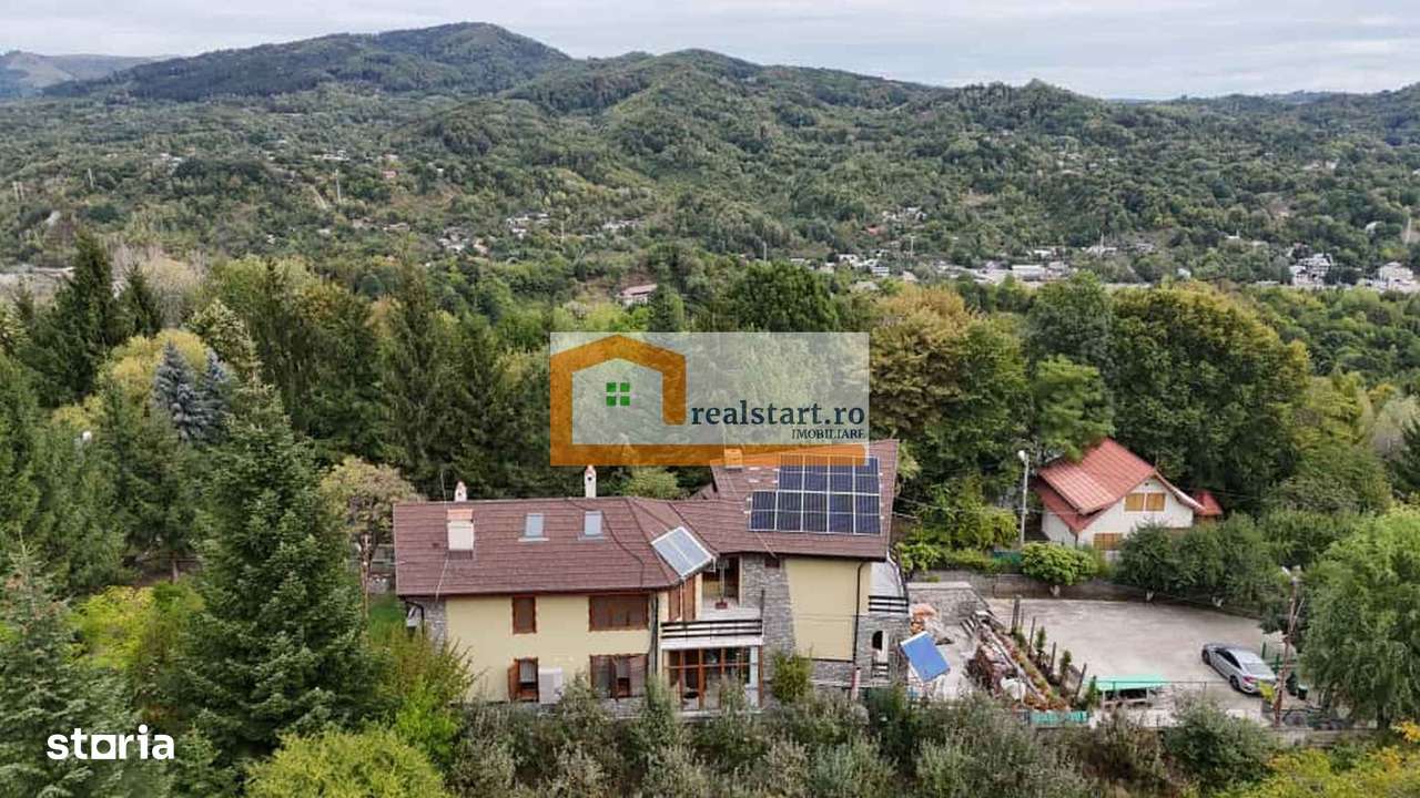 Vedere padure, panouri solare si fotovoltaice, pompa de caldura,  semi - Imagine principală: 2/20