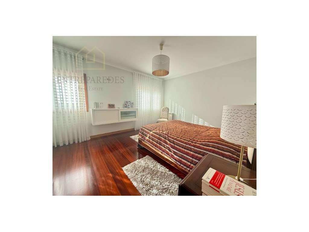 Moradia em banda T3+1 com terraço, perto da praia - para comprar em...-9