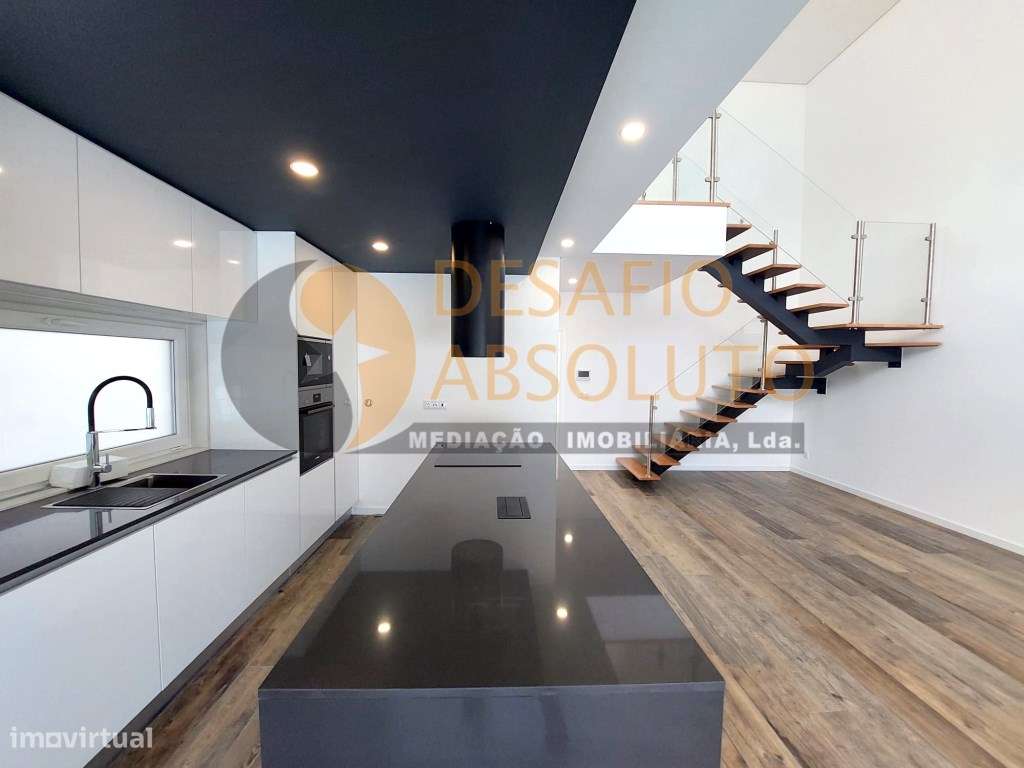 Moradia em Banda T3 + 1, Piscina - Lagoa de Albufeira, Sesimbra - Grande imagem: 5/20