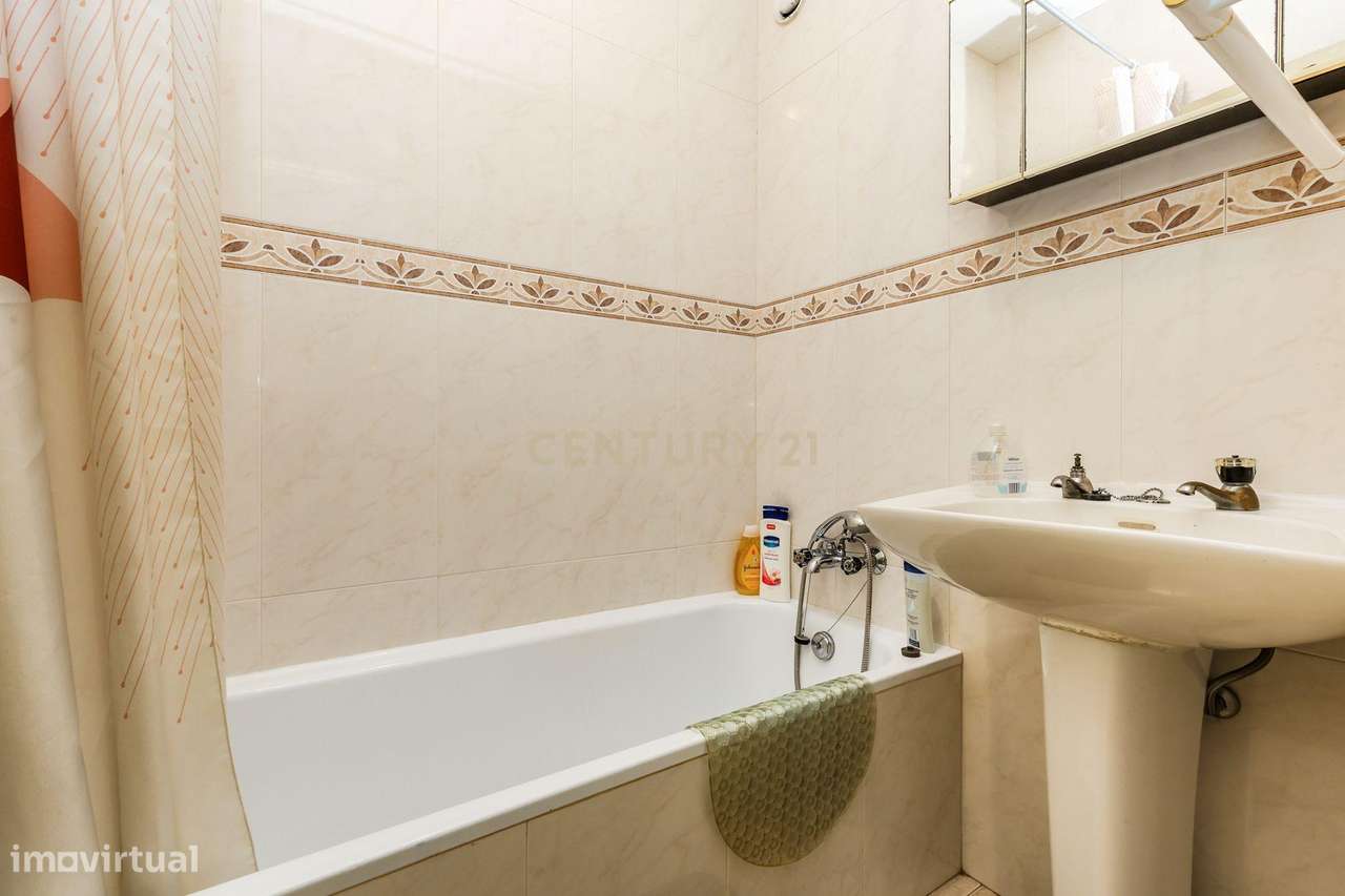 Apartamento T3 com Arrecadação, Onde Pode Criar o Seu Estilo de Vida-5