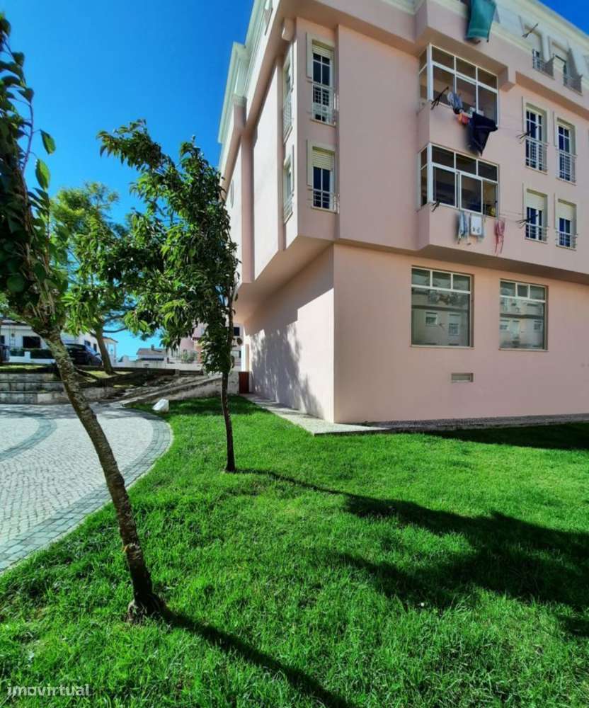 Excelente Loja da Caldes Rainha - Grande imagem: 2/12