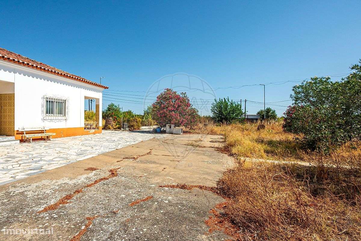 Moradia T4 para venda - Grande imagem: 2/16