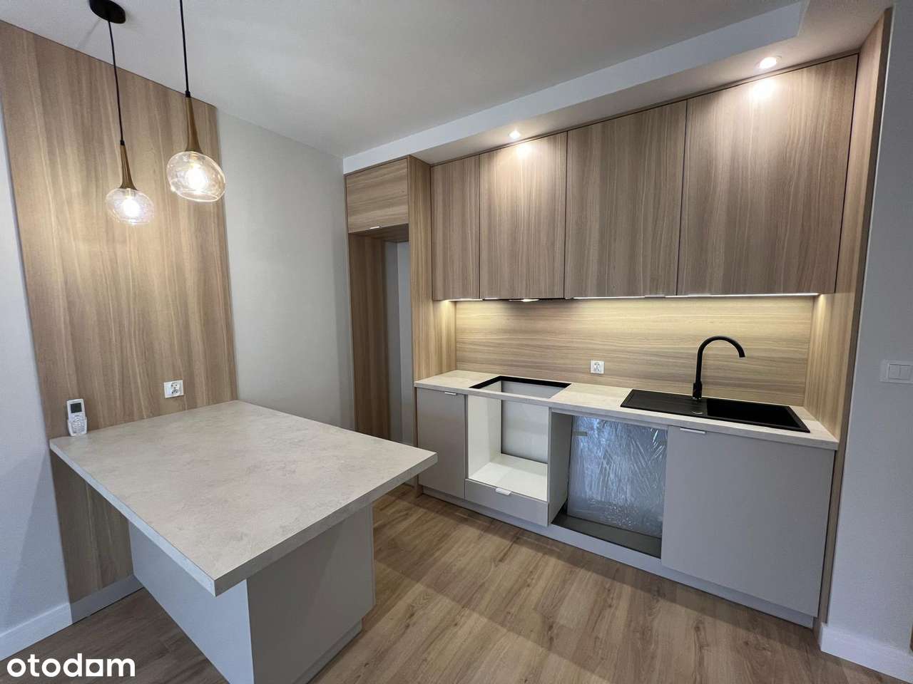 Nowoczesny design -wykończone pod klucz, 3 pokoje + klimatyzacja, 56m²-1