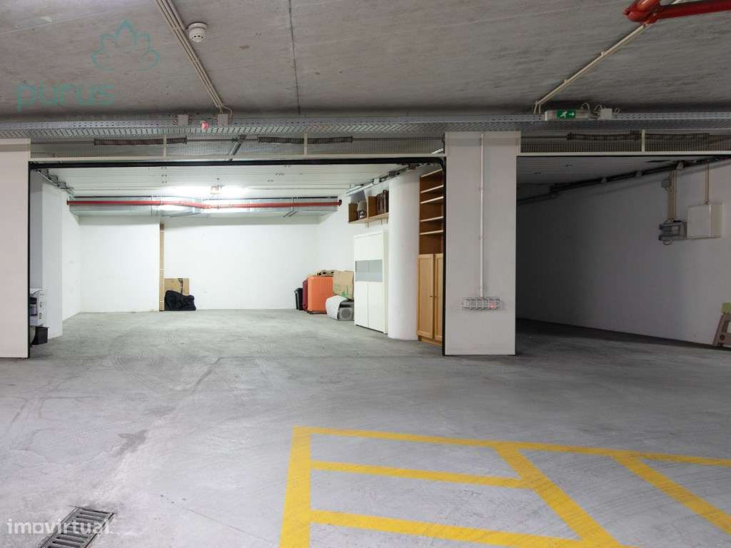 Apartamento T4 Dúplex na Zona Histórica de Aveiro-23