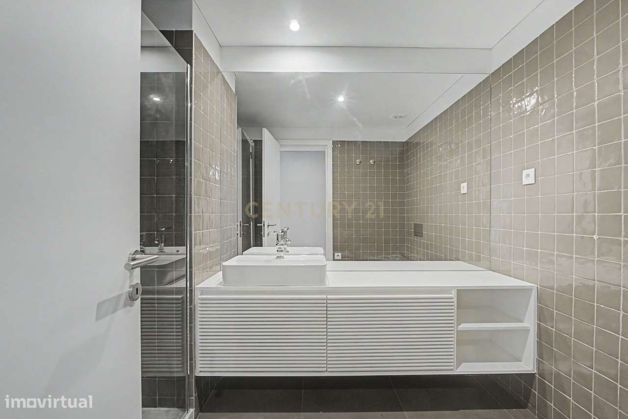 Apartamento T4 Exclusivo em Primeira Linha de Mar | Canidelo-11
