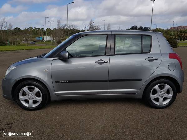 Suzuki Swift 1.3 16V Sport Plus - 5