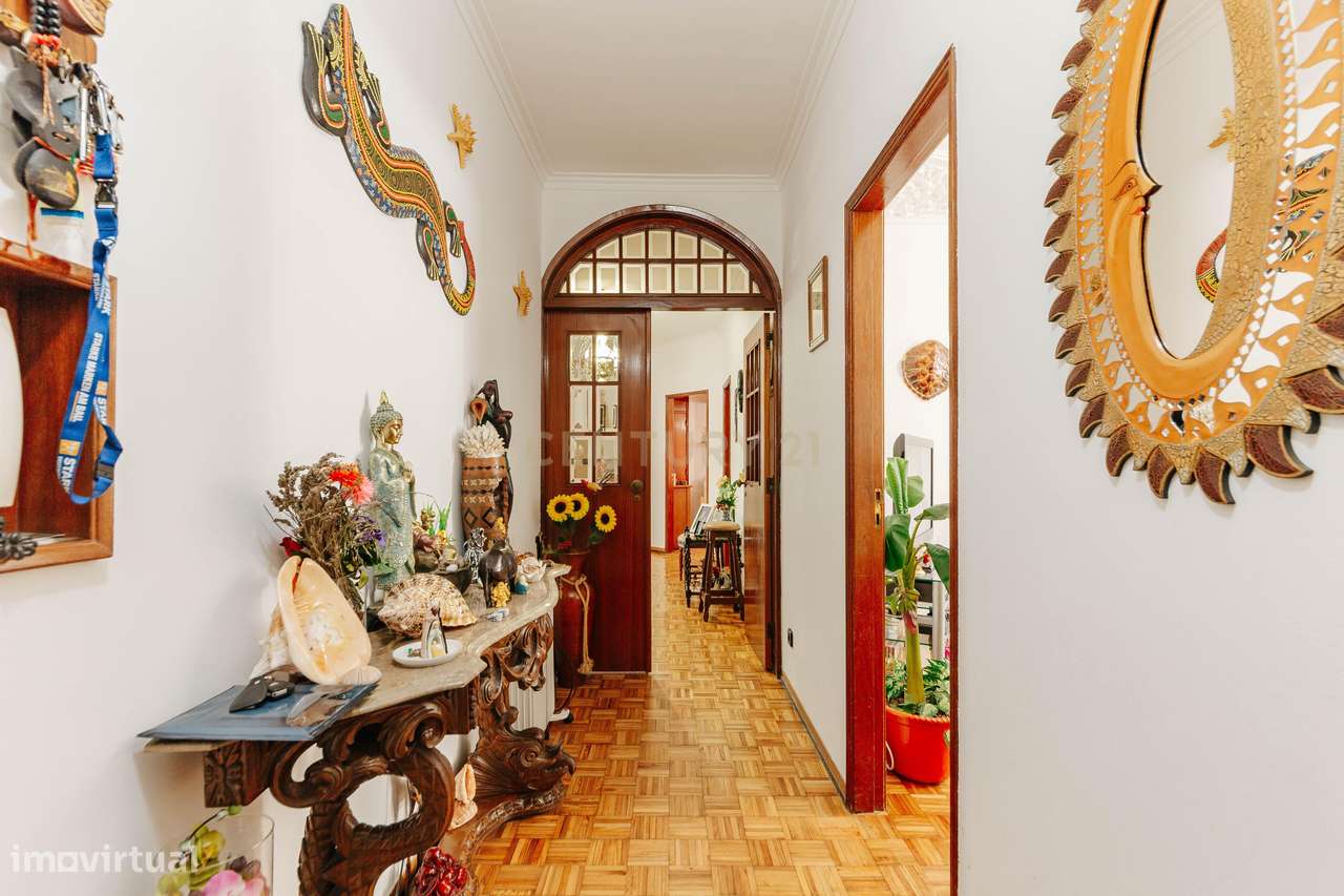 T3 com logradouro no Bom Sucesso - Grande imagem: 2/26