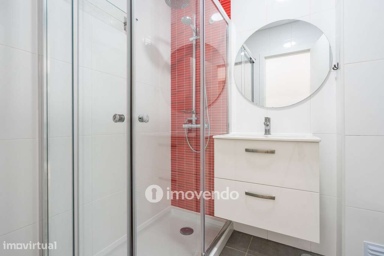 Apartamento T3 remodelado, com cozinha equipada, na Serra das Minas-31
