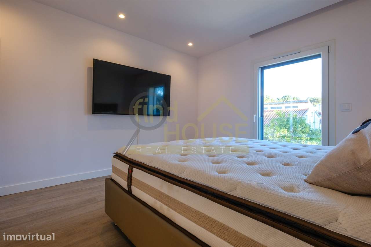 Moradia Isolada V3 com piscina junto à Herdade da Aroeira-28