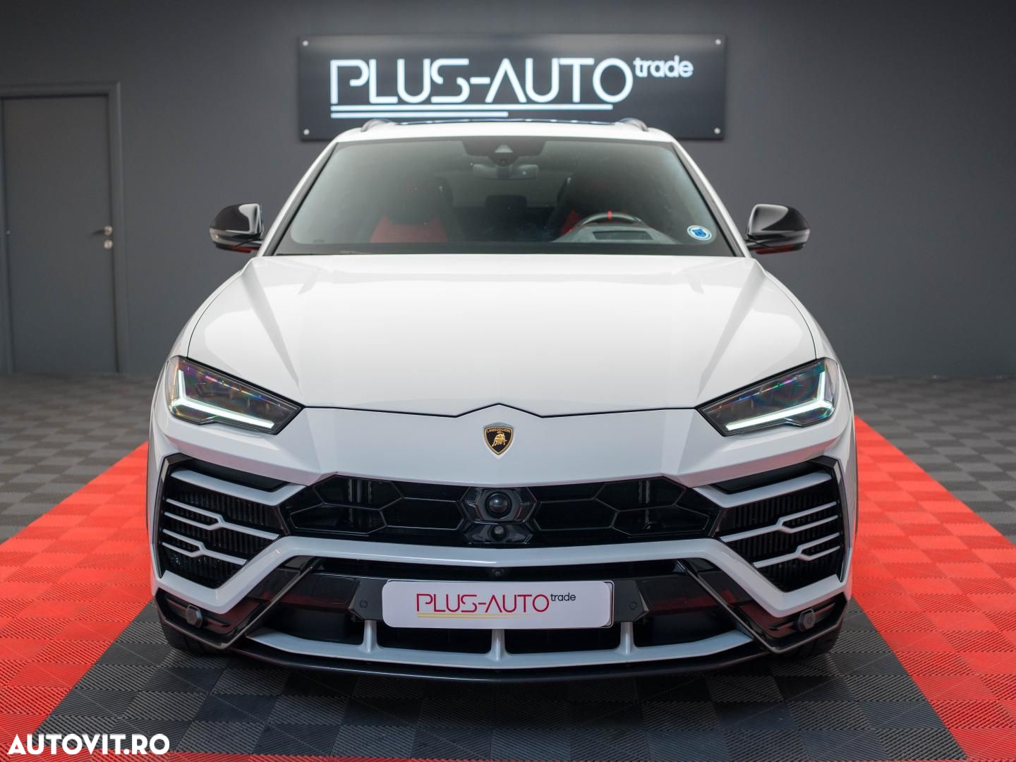 Lamborghini URUS - 2