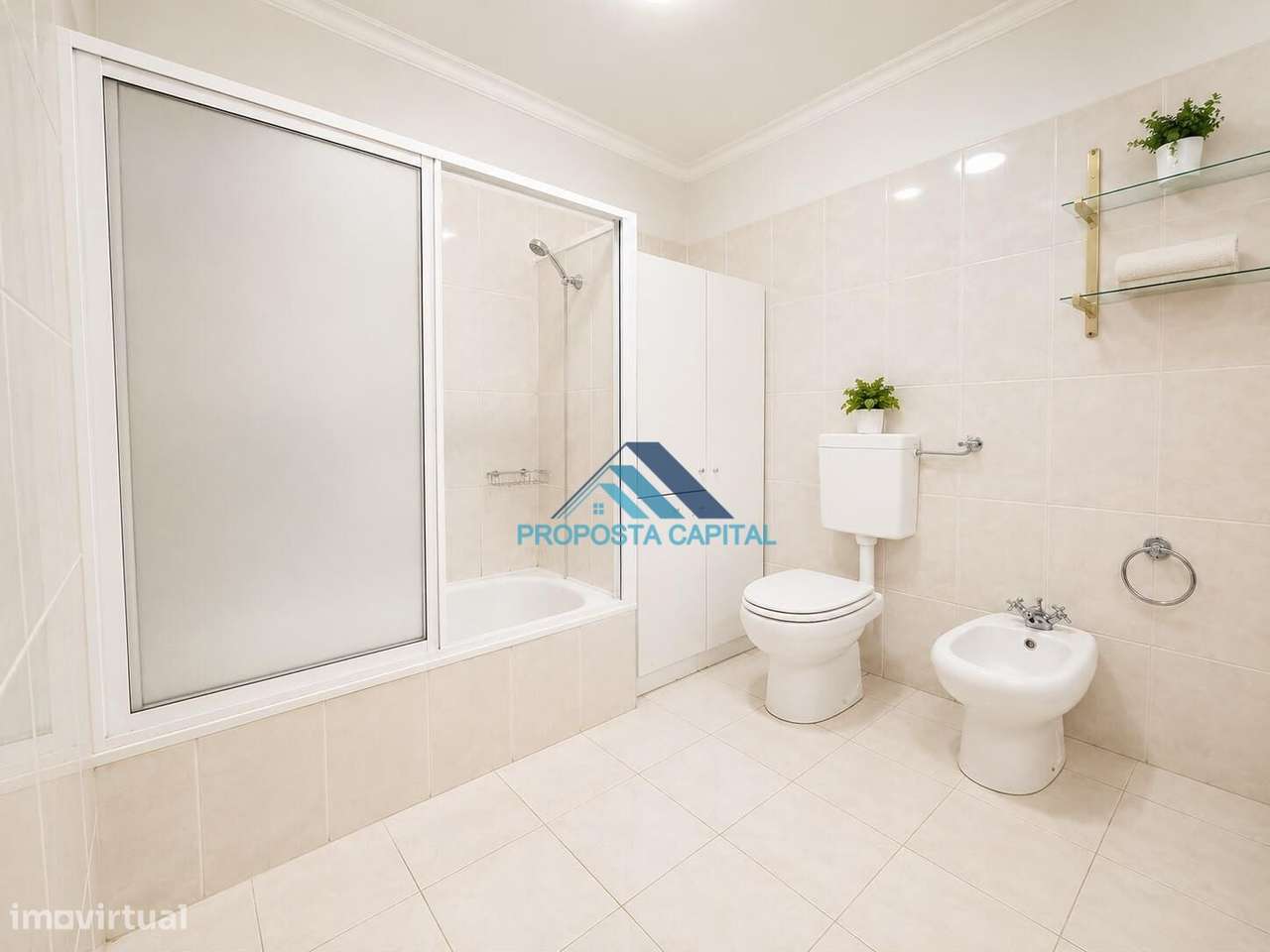 Apartamento T2 Tapada das Mercês-17