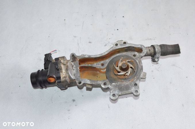 Termostat pompa wody Opel Mokka Astra J 1.4 TURBO - 3