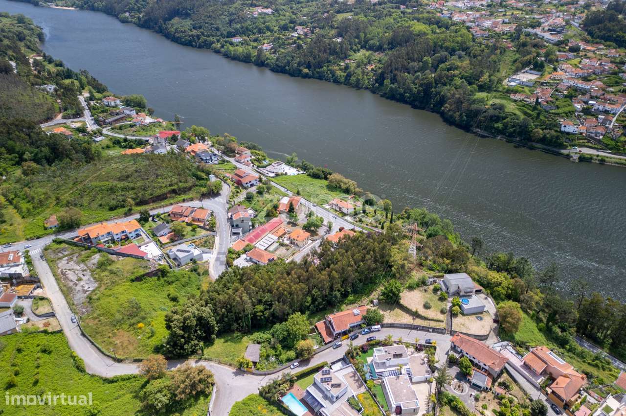 Terreno rustico em solo urbano - 7730 m² de área total - Gondomar - Grande imagem: 4/15