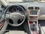 Lexus IS 220 D Prestige - 15