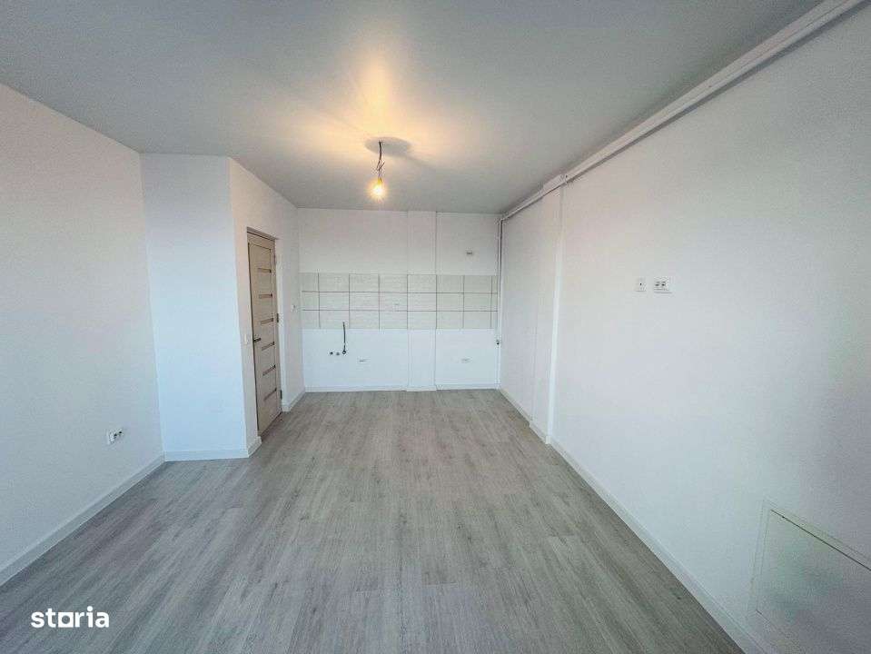 Vanzare Apartament 2 Camere 38 mp Rediu Parcare+Boxa Vedere la lac-4