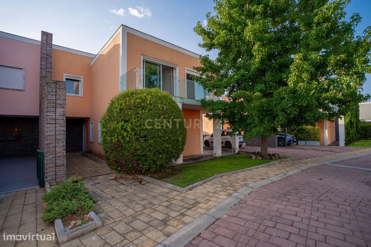 Moradia T4 com Piscina Privativa | Bicesse, Cascais-52