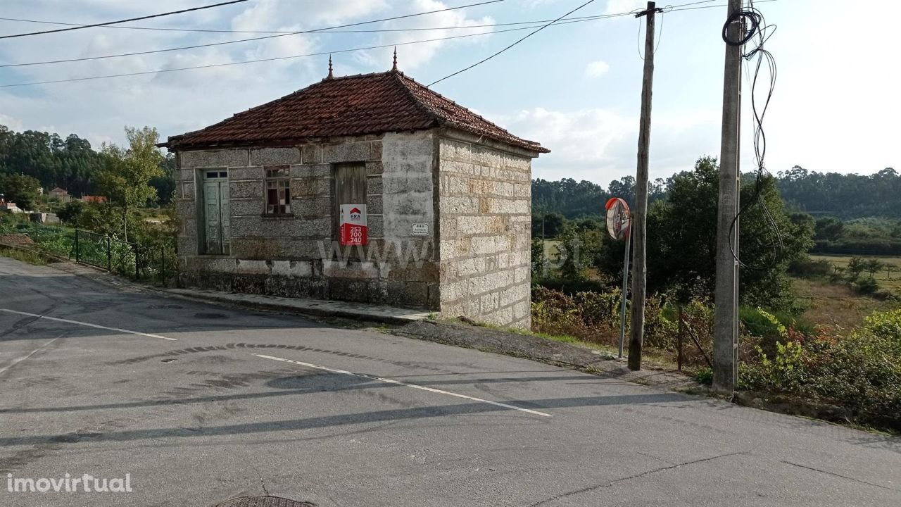 Moradia para restauro em Ardegão - Fafe