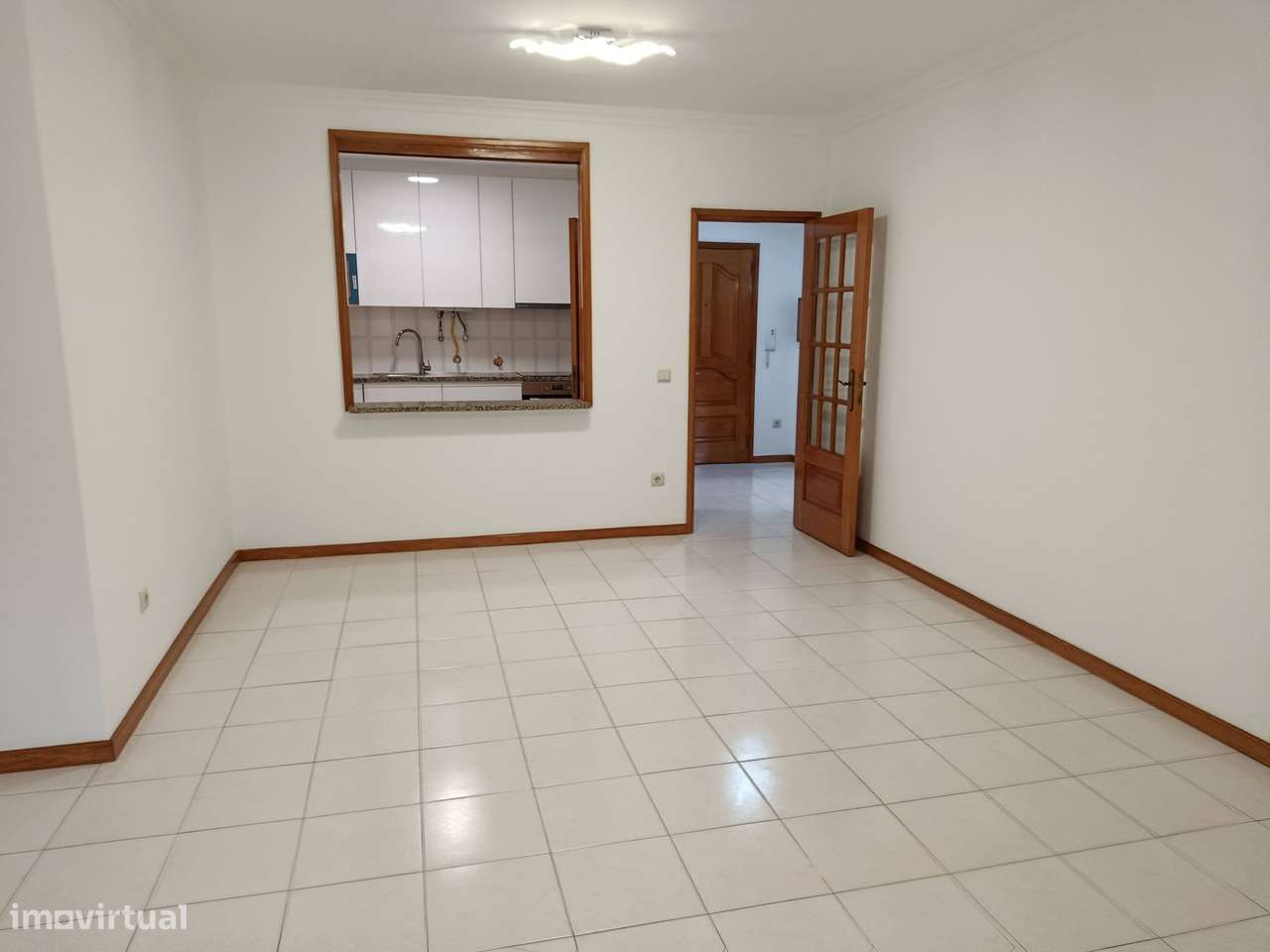 Apartamento T1, com lugar de garagem, Canidelo-7