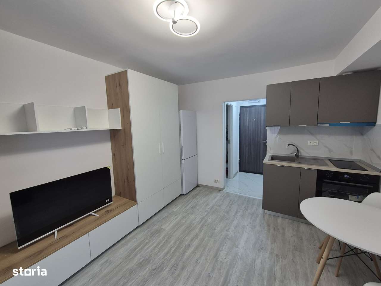 Inchiriez garsoniera - Imagine principală: 5/10