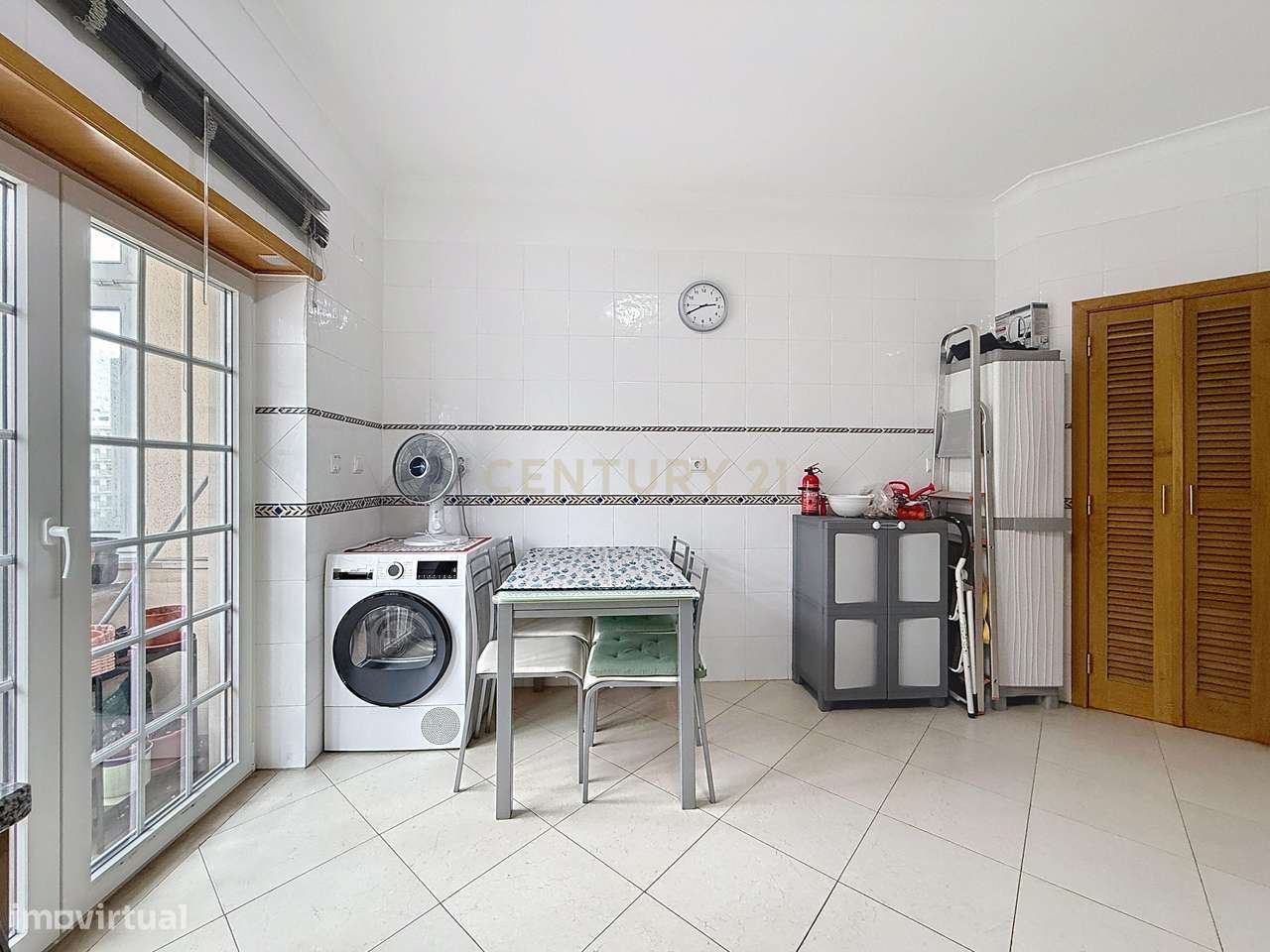 Apartamento T2 com lugar de garagem e arrecadação - Vale Gatos-10
