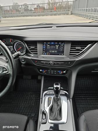 Opel Insignia 1.6 T Innovation S&S - 17