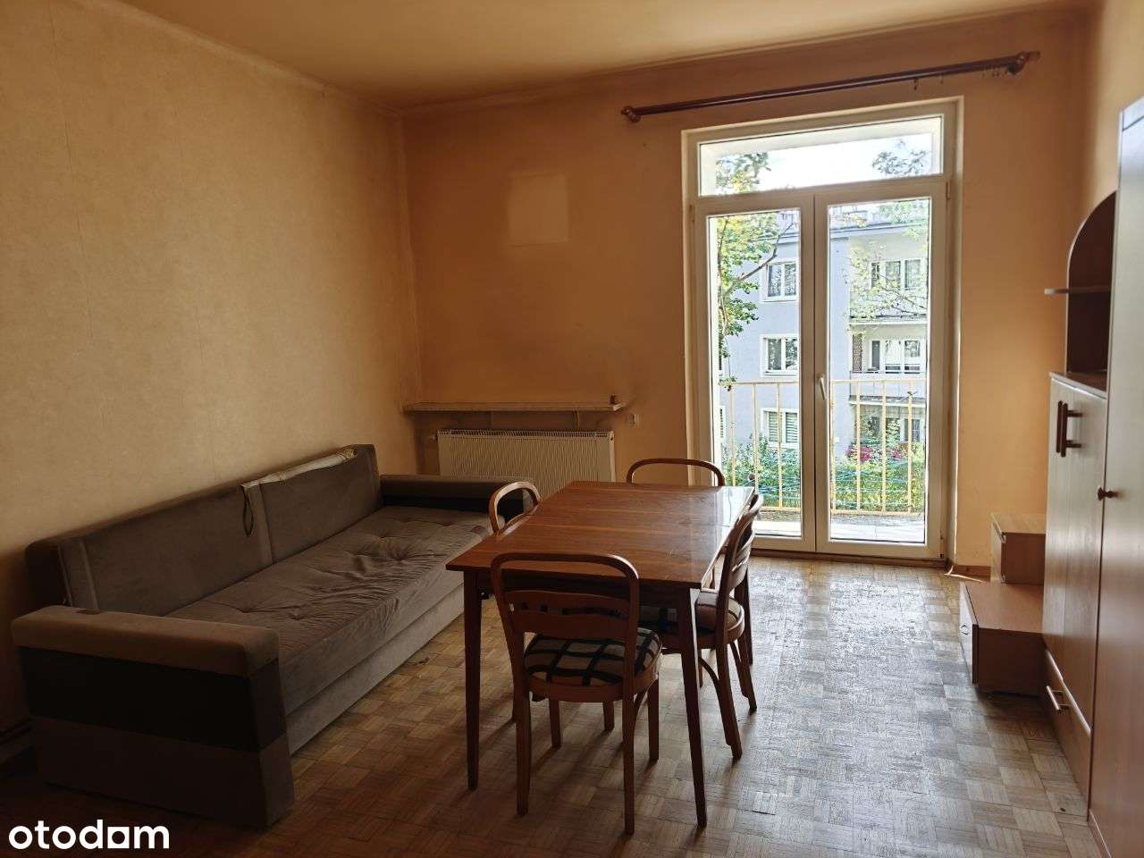 Centrum ul. Żeromskiego , dwa pokoje , 1 piętro ,-1