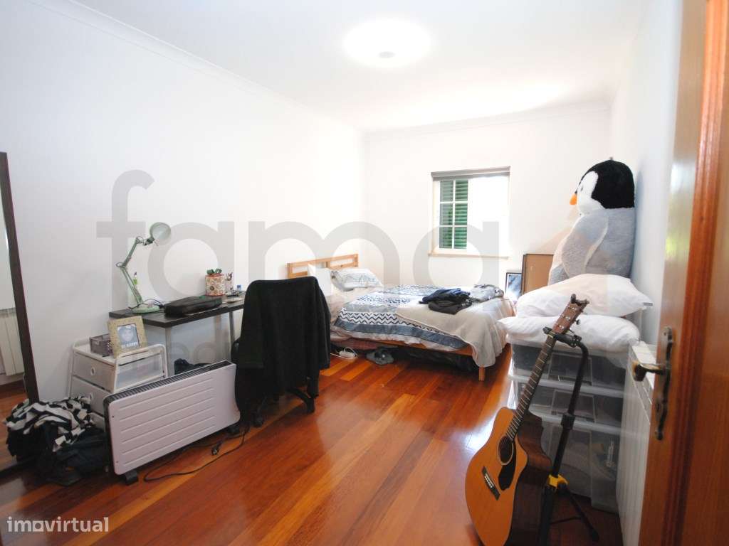 Moradia T5 em Lote Urbano de 5.135m2-58