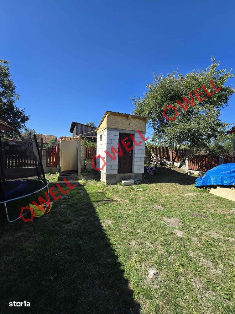Casă de vânzare în Sântionlunca! - Imagine principală: 5/12