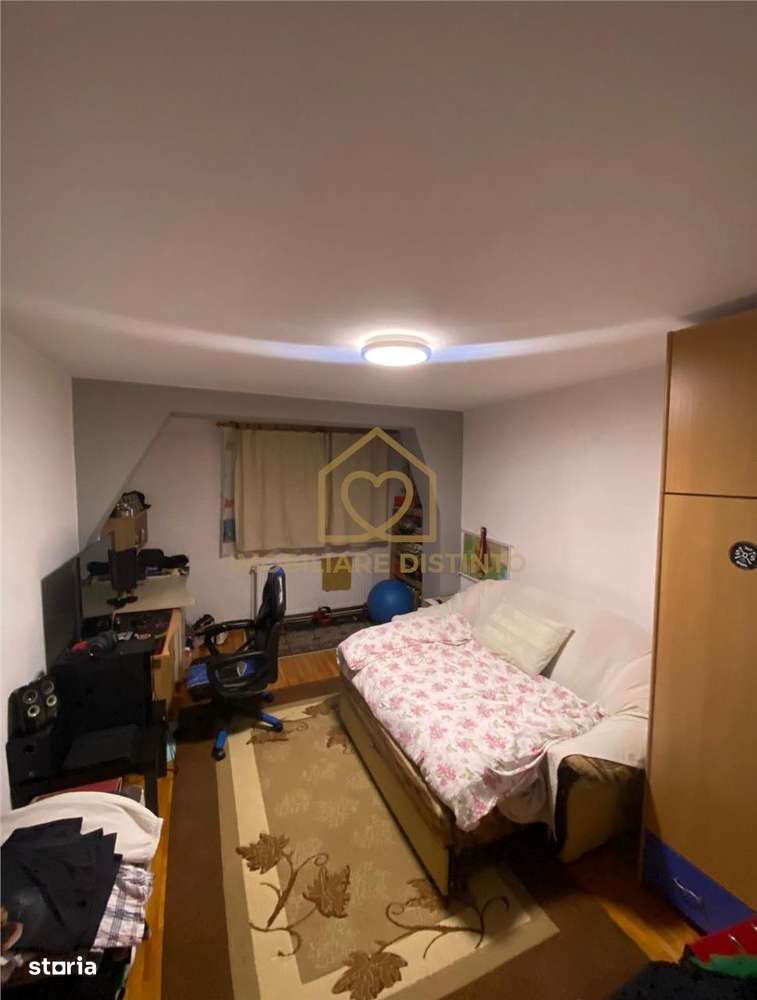 Apartament cu 3 camere zona Centrala-10