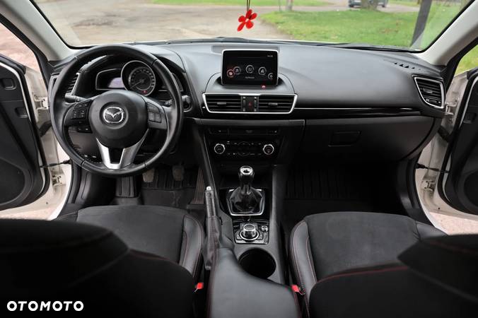 Mazda 3 SKYACTIV-D 105 Sports-Line - 2