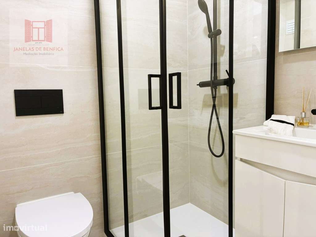 T3 totalmente remodelado, equipado, varanda. R. Bolívia -Benfica-17