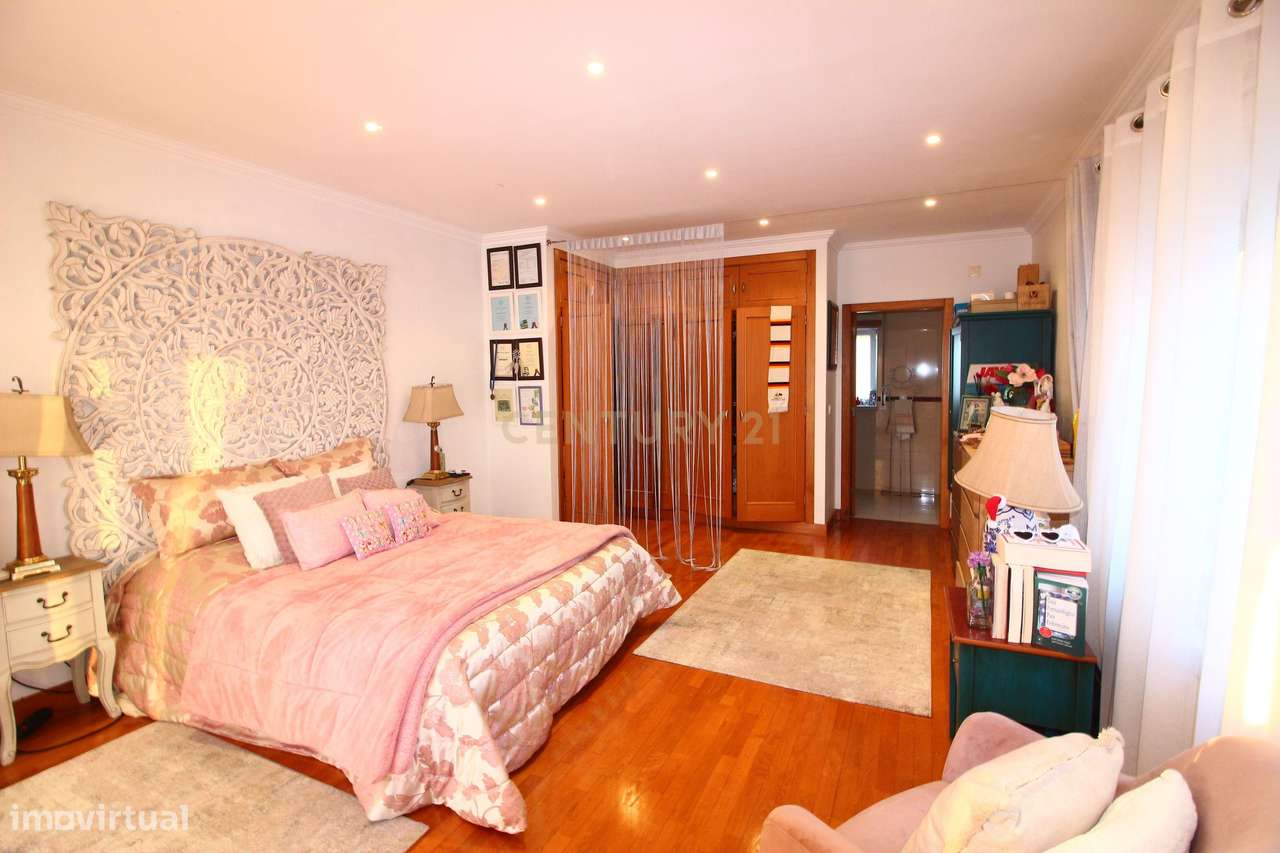 Moradia V4 em Torres Vedras, 566m2 ,vistas excecionais, qualidade e co-9