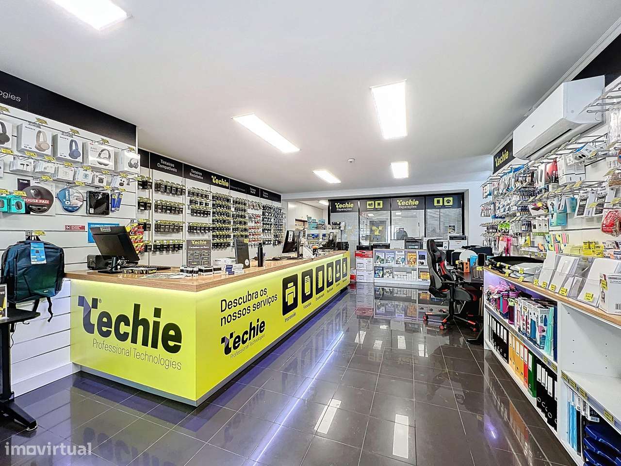 Loja no centro da Ribeira Grande com Rendimento Garantido! - Grande imagem: 4/16