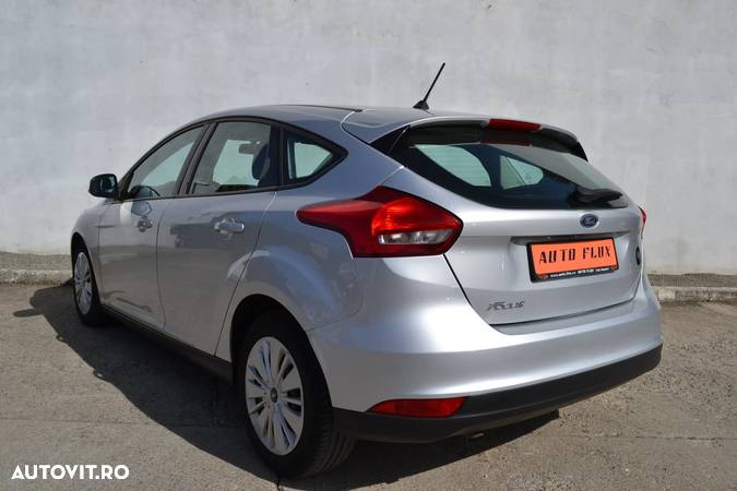 Ford Focus 1.5 TDCi Trend - 4