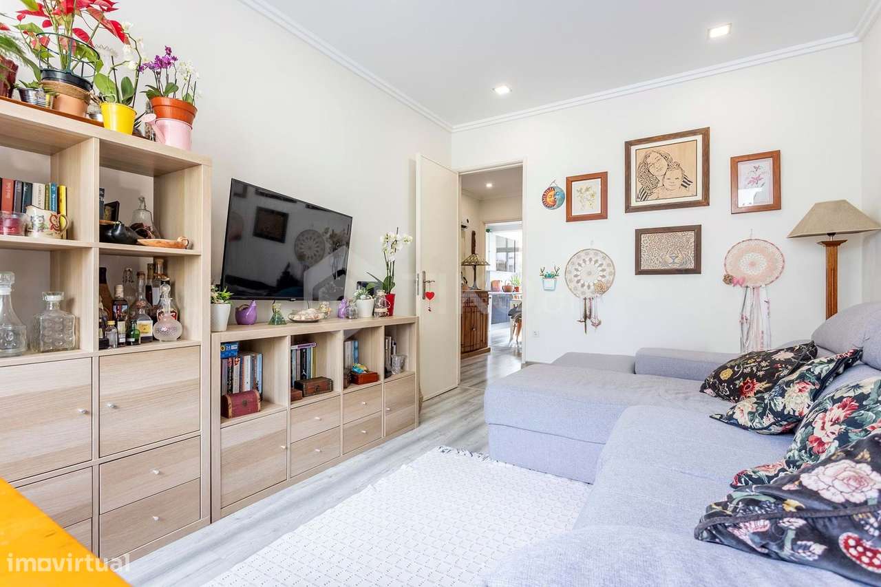 Excelente Apartamento T2 remodelado-8