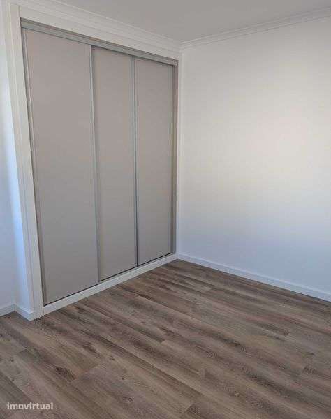 Moradia T2 térrea totalmente remodelada com pátio e sótão | Silveira - Grande imagem: 5/8