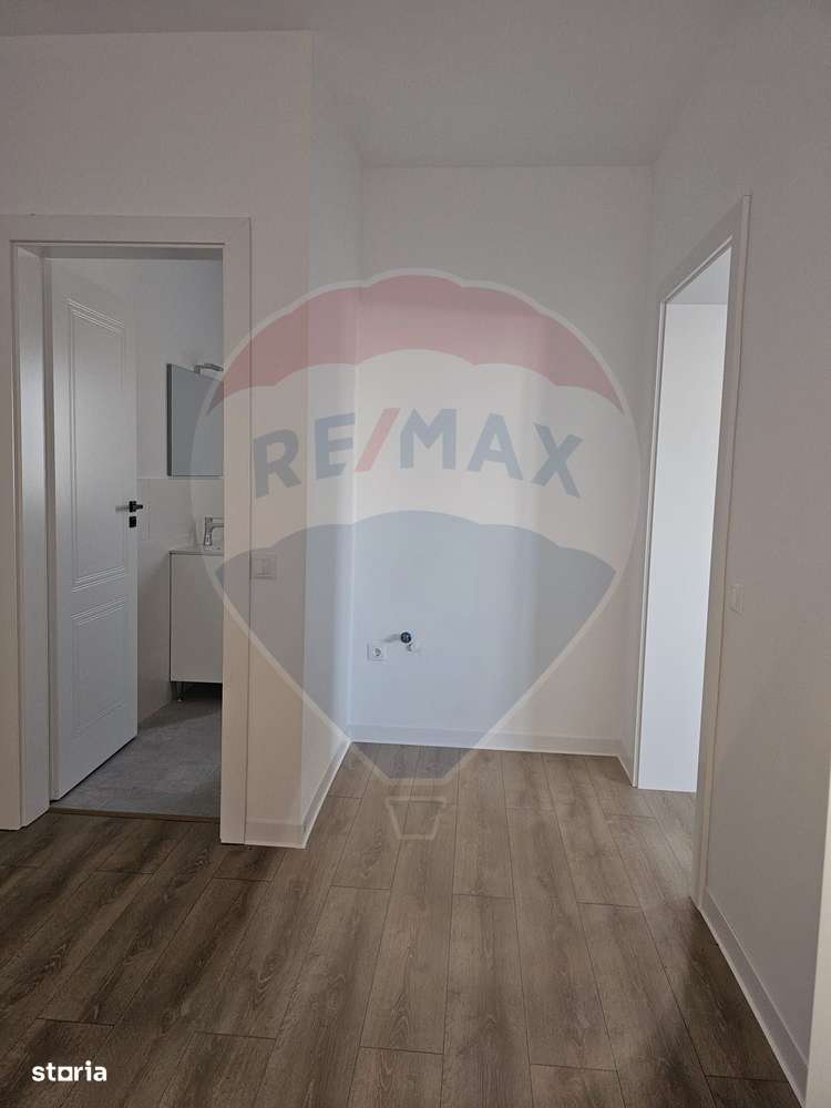 Apartament modern cu 2 camere si gradina de vanzare - Imagine principală: 3/17