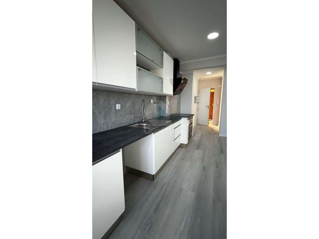 T2 Remodelado | São Sebastião - Setúbal-10