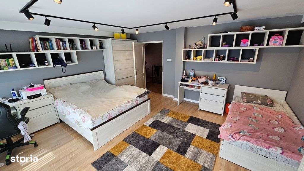 Casa de vanzare in oras, Cartierul Unirii, ideal pentru invesitie-6