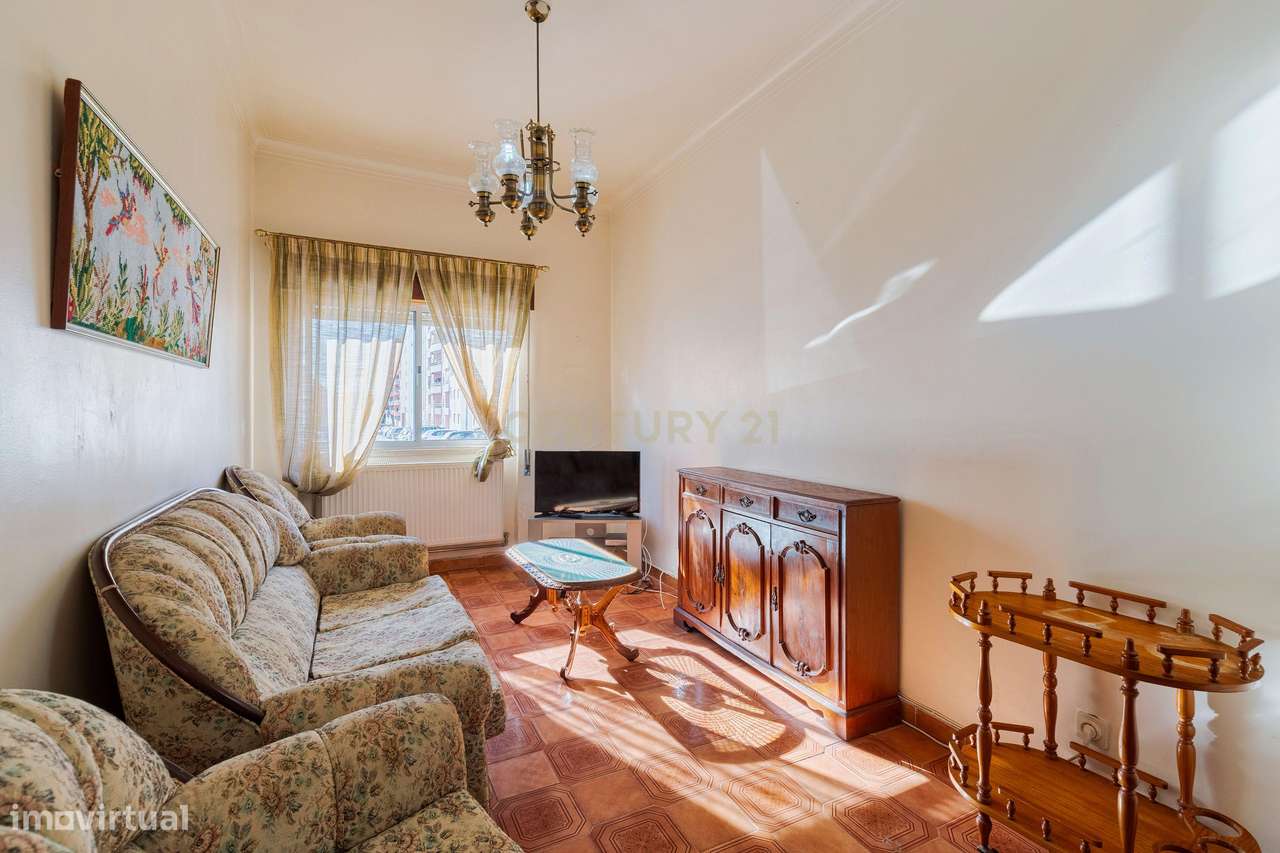 Oportunidade T3 para Venda em Vale do Cobro - Grande imagem: 3/25