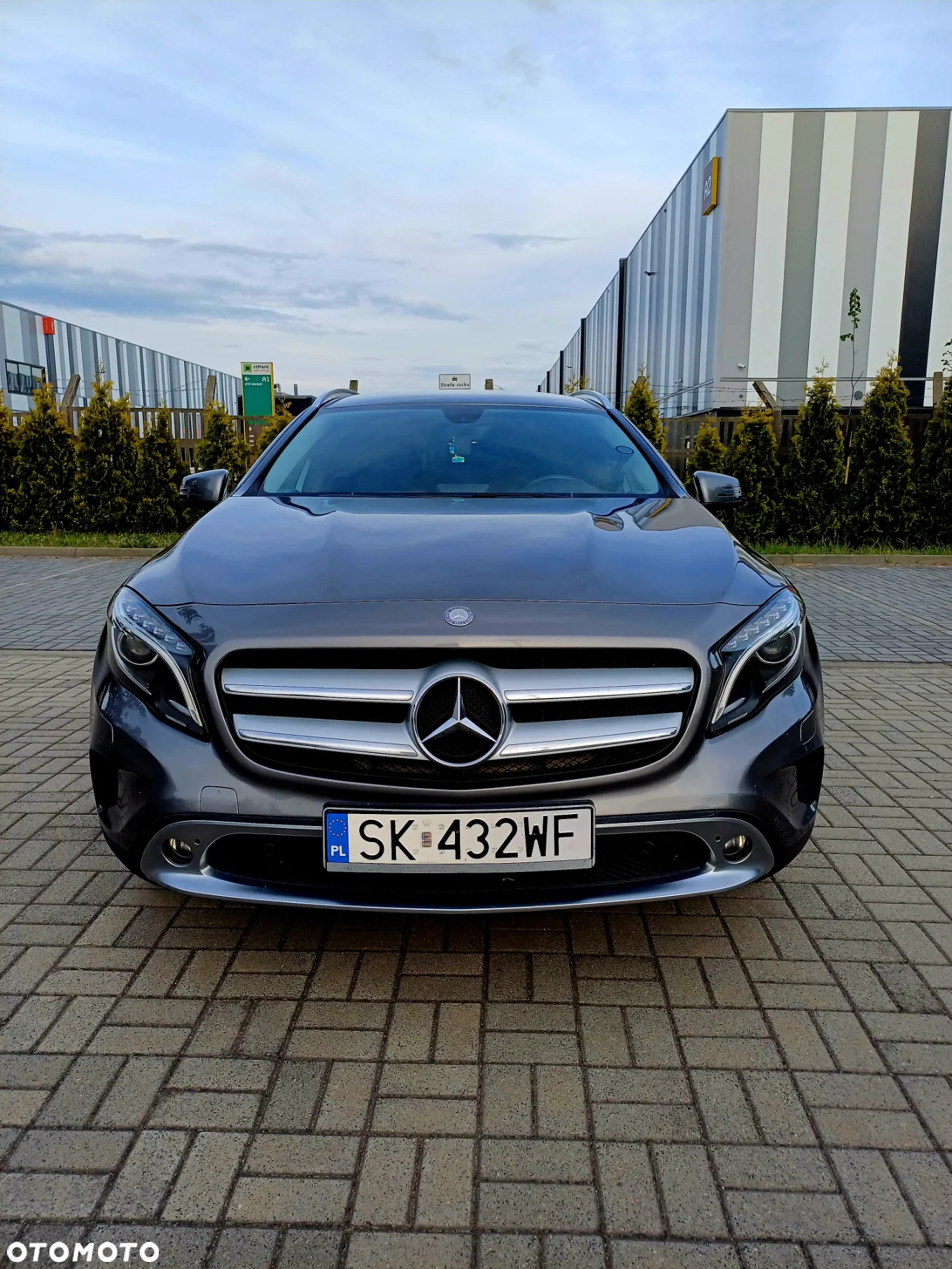 Mercedes-Benz GLA - 5