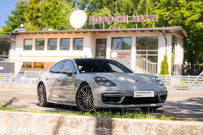 Porsche Panamera - 26